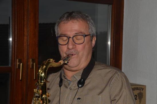 Georg MALTER  sorgte mit dem Saxophon für stimmungsvolle Unterhaltung